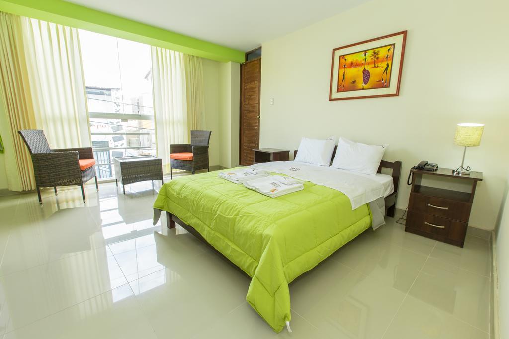 Hostal Florida Chiclayo Esterno foto