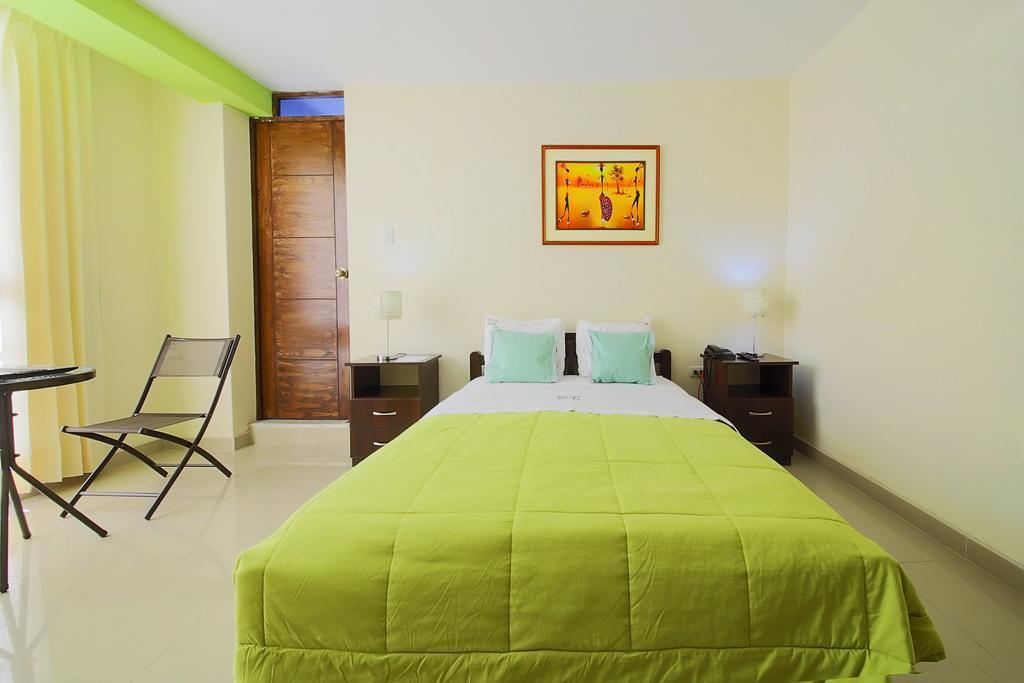 Hostal Florida Chiclayo Esterno foto