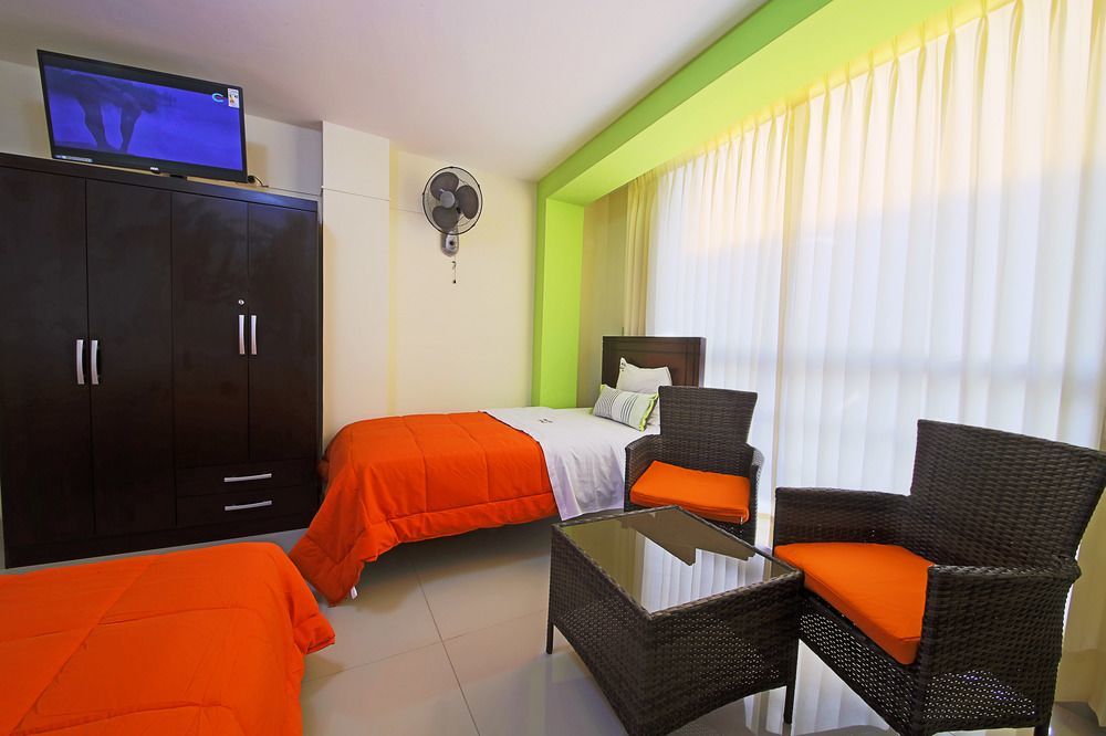 Hostal Florida Chiclayo Esterno foto