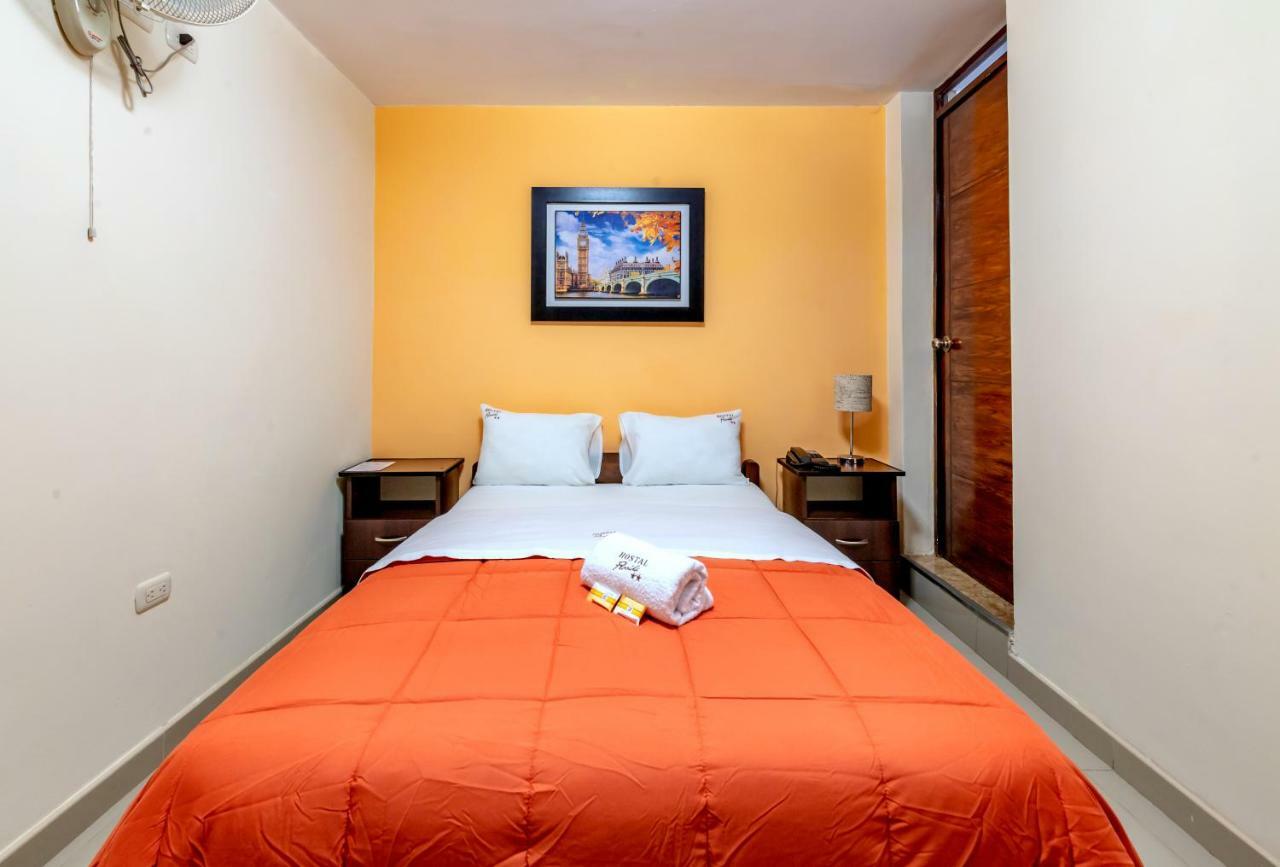 Hostal Florida Chiclayo Esterno foto